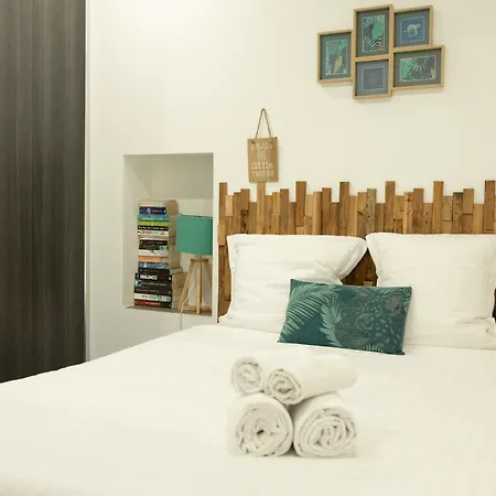 Les Sablettes マントン